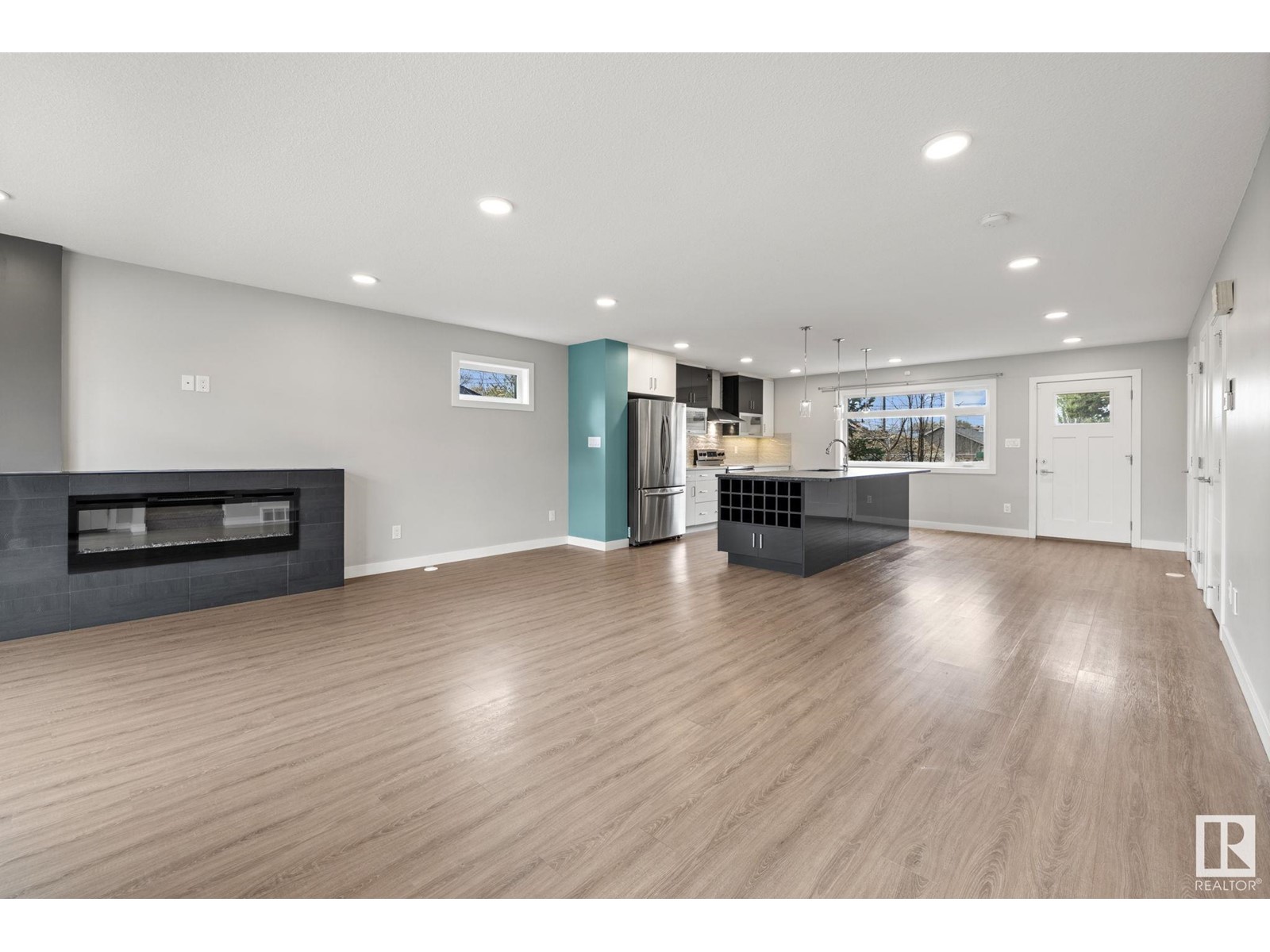 Property at 12208 117 AV NW NW image 3