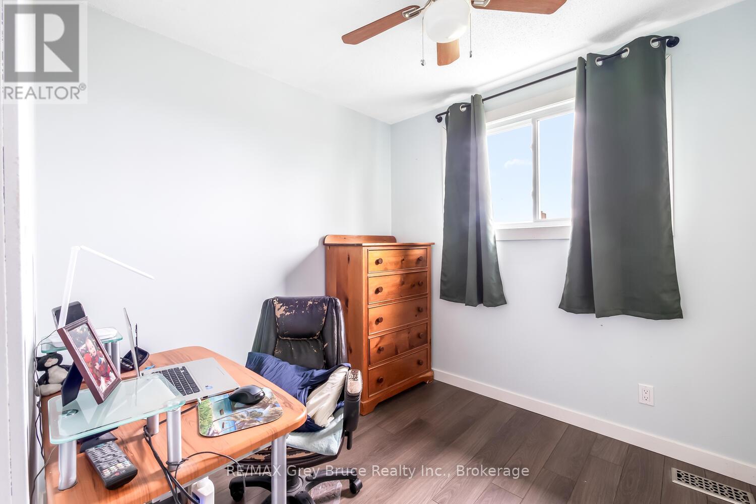 1096 15th St B Avenue E, Owen Sound, Ontario  N4K 1Y4 - Photo 12 - X12132273
