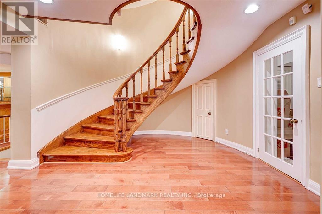 27 Junewood Crescent, Toronto, Ontario  M2L 2C3 - Photo 40 - C12119161