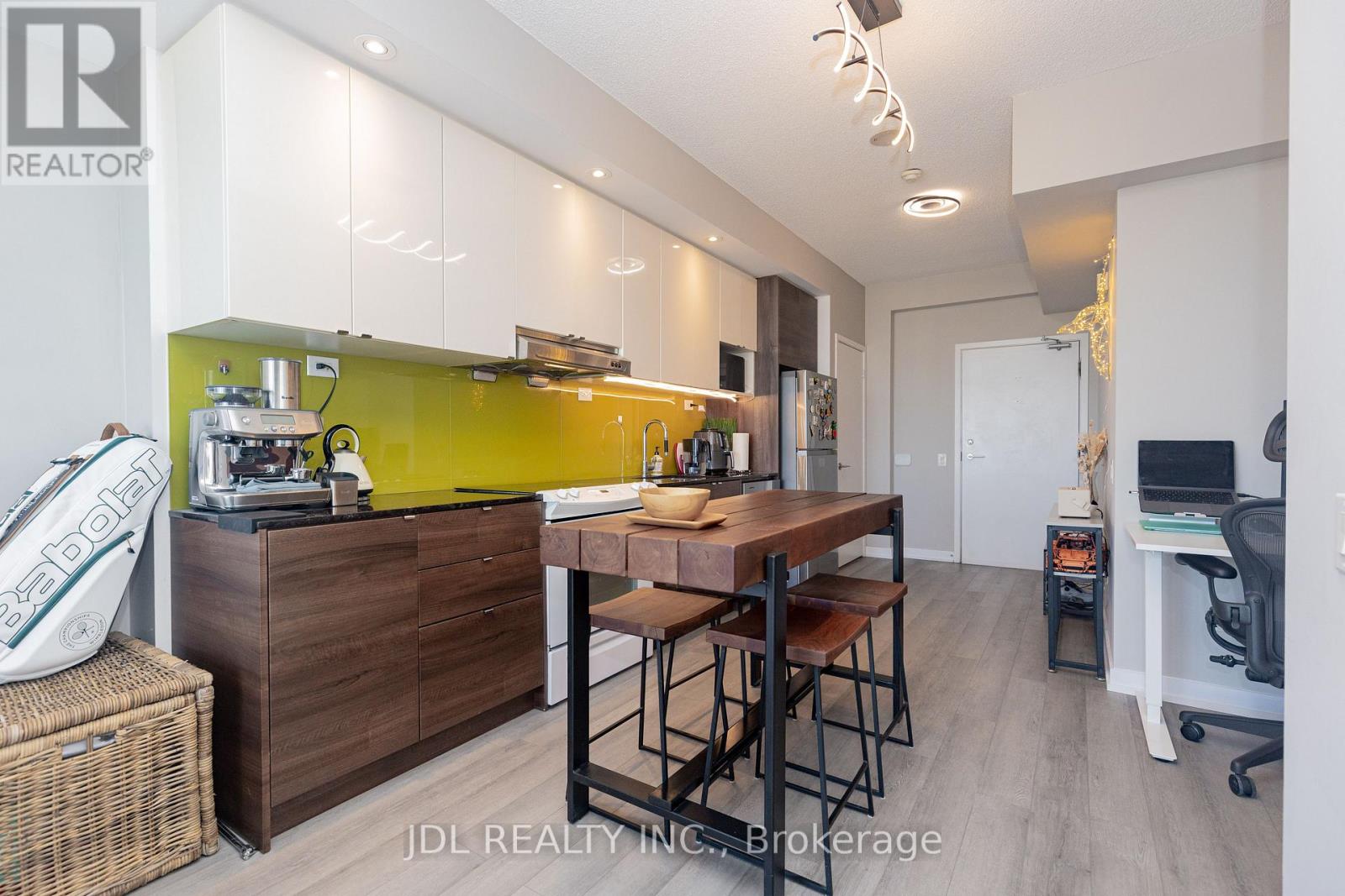 Property at 2302 - 121 MCMAHON DRIVE image 5