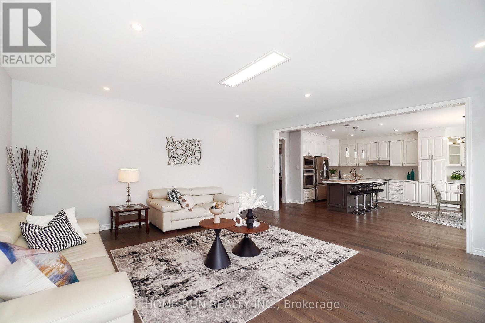 Property at 580 MALAHAT WAY image 5