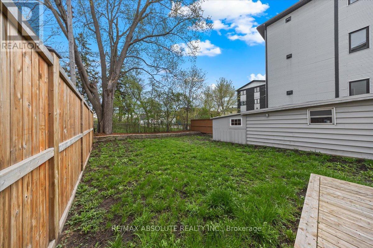 142 Lees Avenue, Ottawa, Ontario  K1S 0C3 - Photo 32 - X12132300