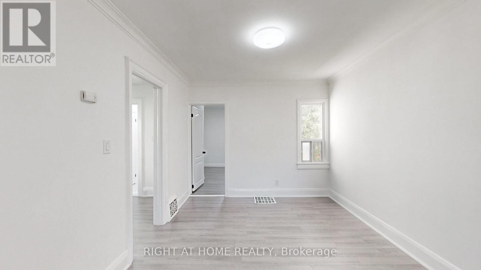 179 Celina Street, Oshawa, Ontario  L1H 4N3 - Photo 2 - E12132256