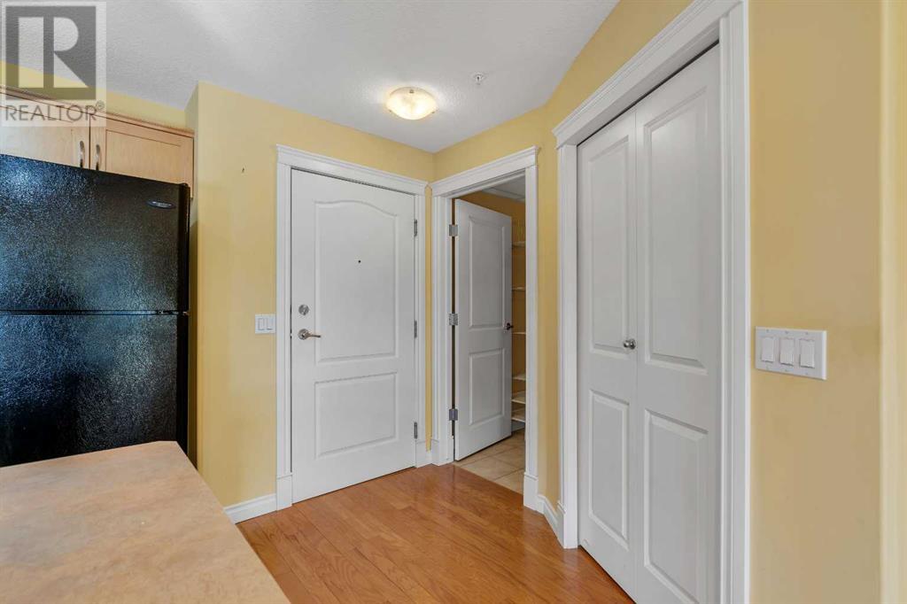 Property at 305, 2121 98 Avenue SW image 2
