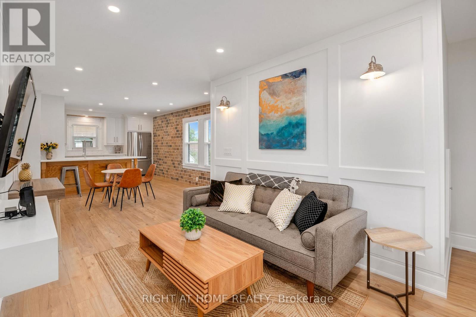 Property at 1379-1381 PIERRE AVENUE image 4