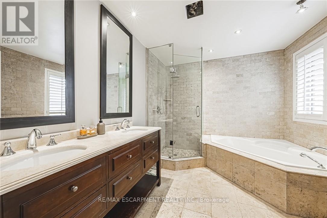 6 Windmill Place, Hamilton (Dundas), Ontario  L9M 6V9 - Photo 29 - X12132282