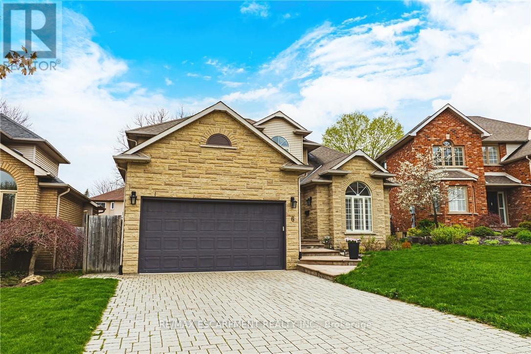 6 Windmill Place, Hamilton (Dundas), Ontario  L9M 6V9 - Photo 3 - X12132282