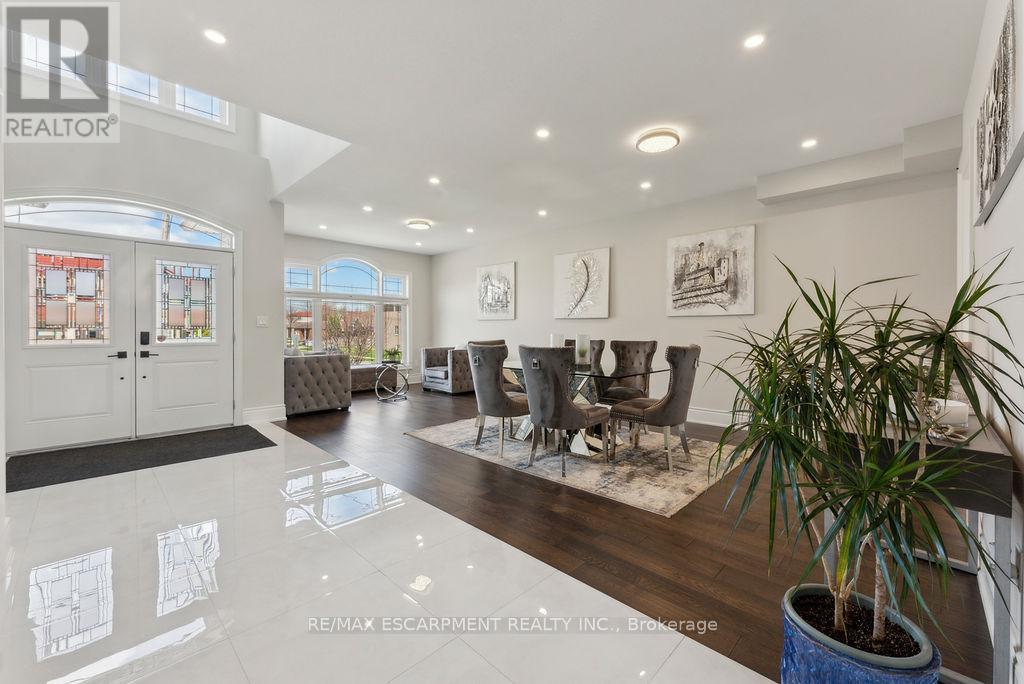 Property at 54 CHIPMAN AVENUE image 4