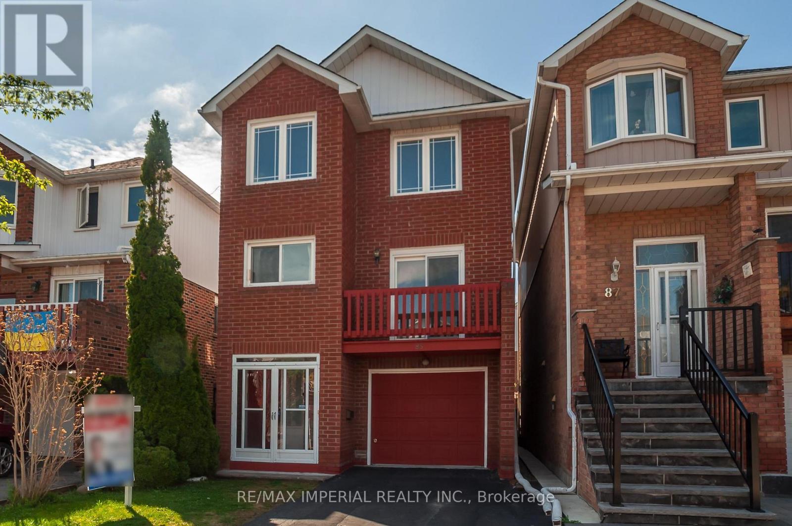 85 Festival Drive, Toronto, Ontario  M2R 3T9 - Photo 2 - C12129212