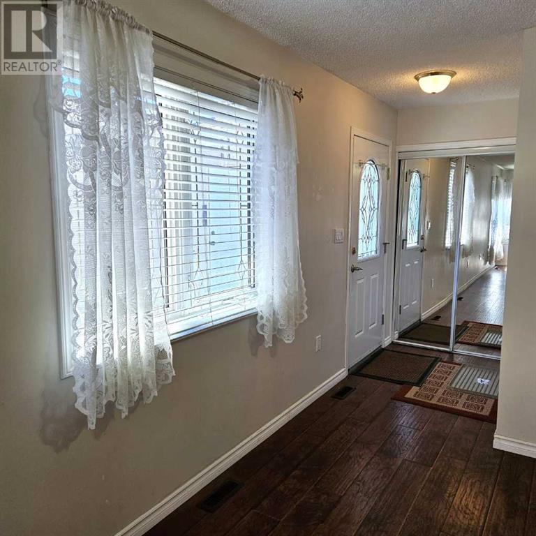 722 50 Street, Edson, Alberta  T7E 1N7 - Photo 3 - A2216225