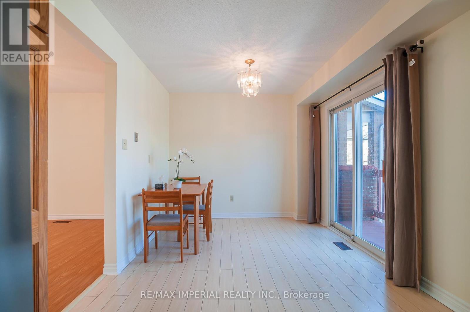 85 Festival Drive, Toronto, Ontario  M2R 3T9 - Photo 18 - C12129212