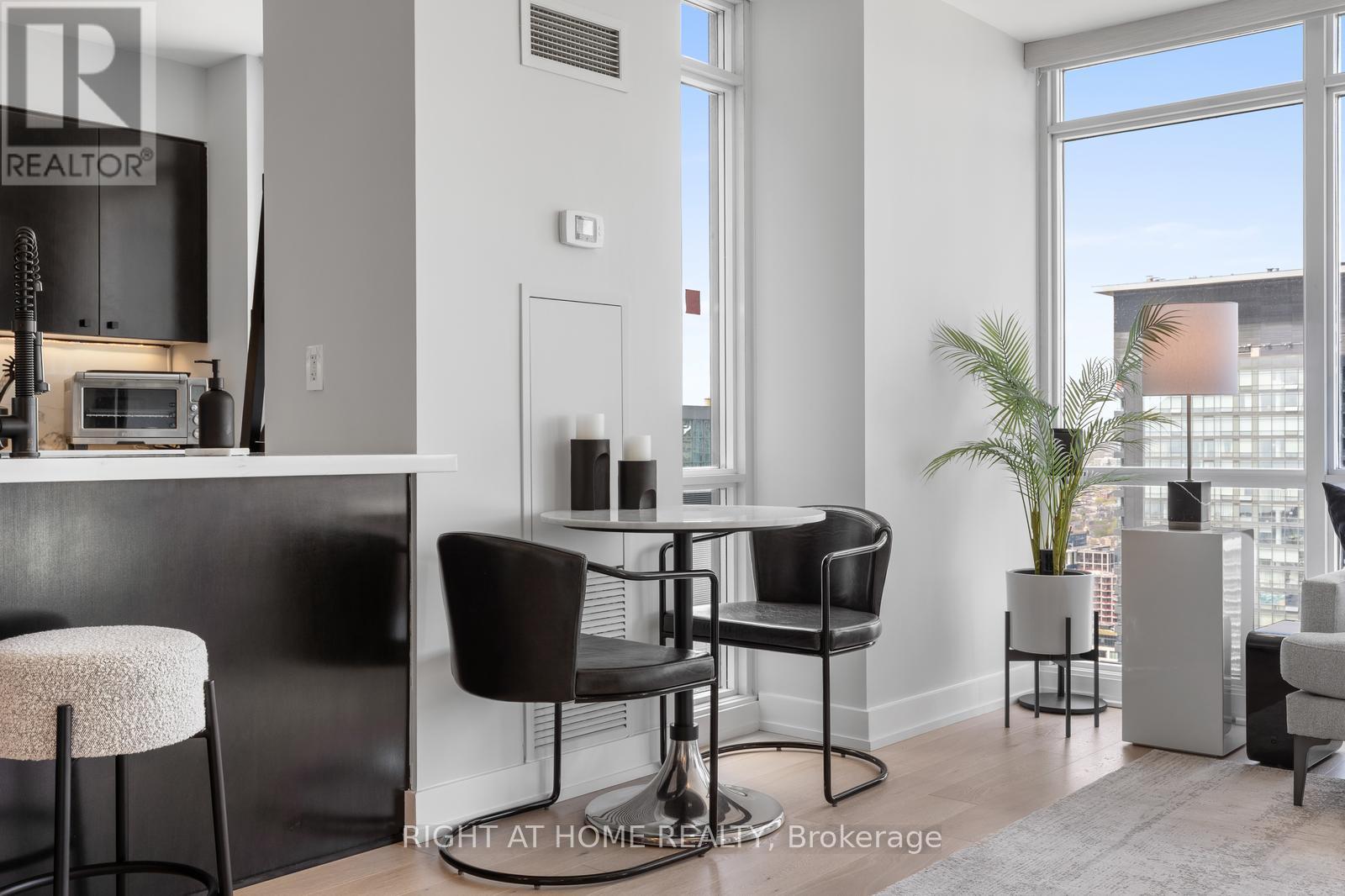 5306 - 11 Brunel Court, Toronto, Ontario  M5V 3Y3 - Photo 14 - C12132254