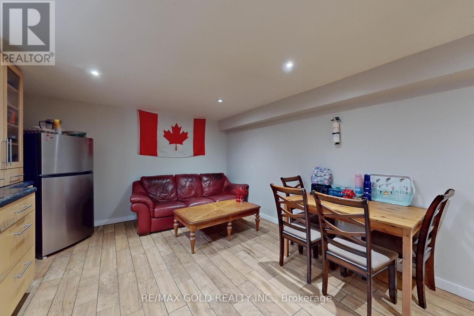70 Kimbark Drive, Brampton, Ontario  L6X 2A4 - Photo 17 - W12123454