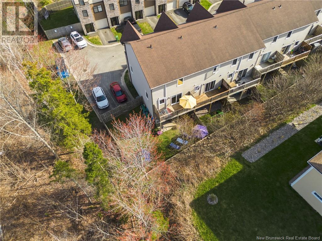 Property at 59 Brownstone Lane image 2