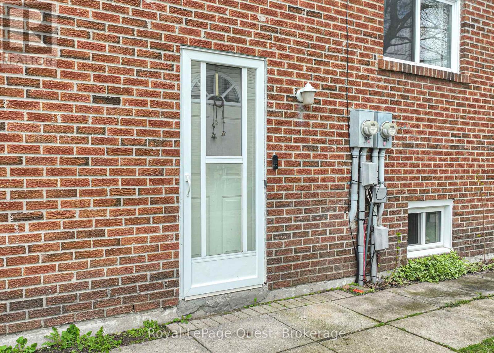 Property at 21 KING'S COURT image 3