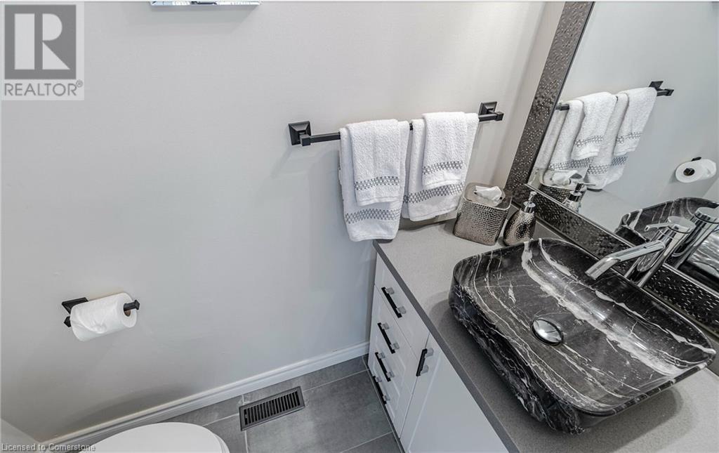 2046 Glenada Crescent, Oakville, Ontario  L6H 4M3 - Photo 19 - 40726188