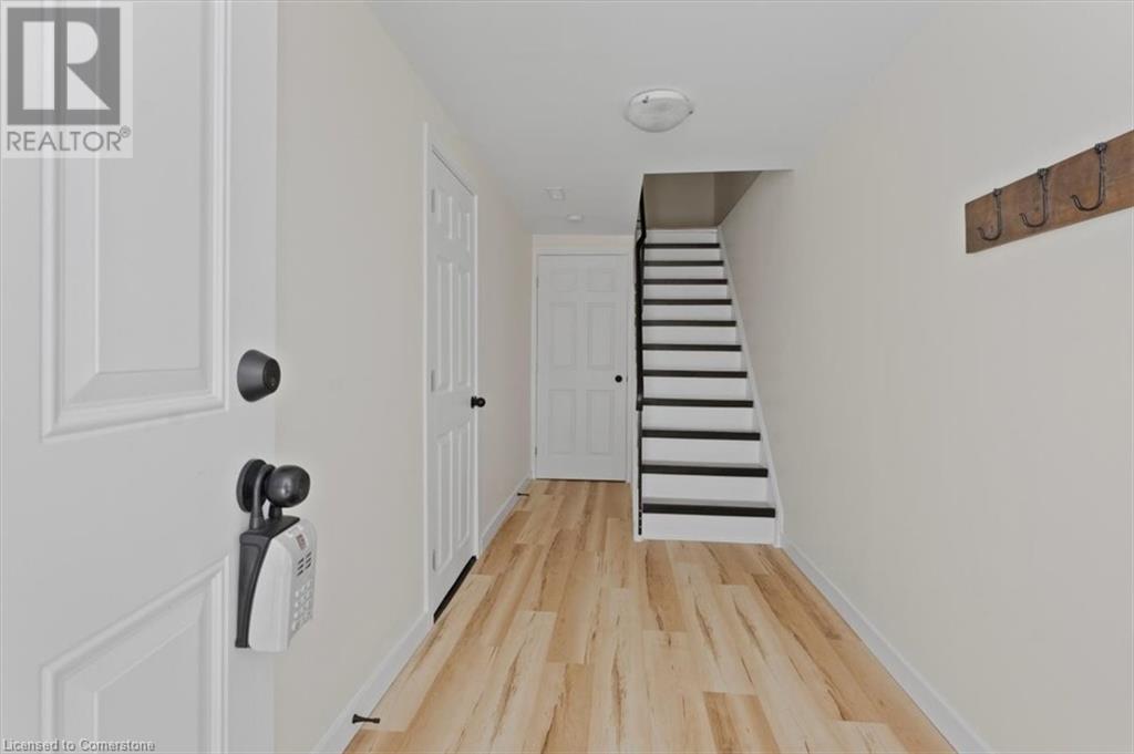 977 Southport Drive, Oshawa, Ontario  L1H 8A2 - Photo 5 - 40725714