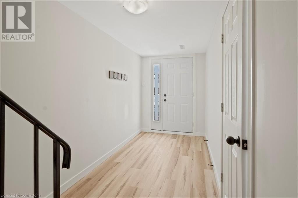 977 Southport Drive, Oshawa, Ontario  L1H 8A2 - Photo 6 - 40725714