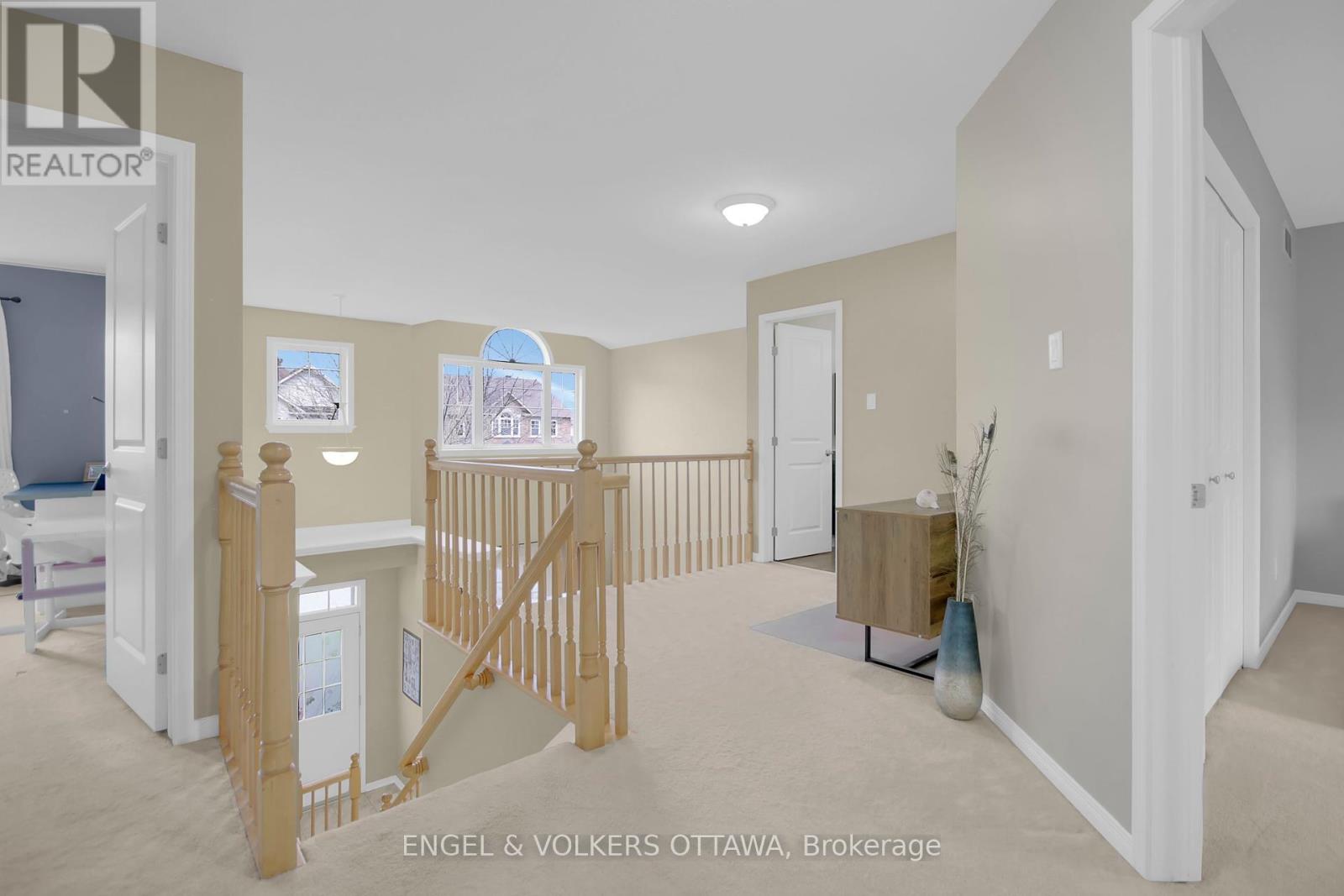 153 Arrowwood Drive, Ottawa, Ontario  K2S 2G3 - Photo 20 - X12132320
