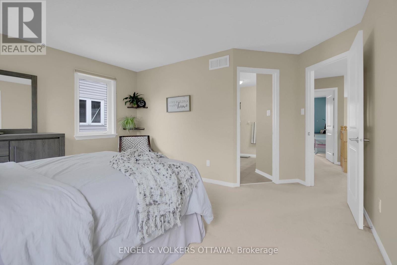 153 Arrowwood Drive, Ottawa, Ontario  K2S 2G3 - Photo 25 - X12132320
