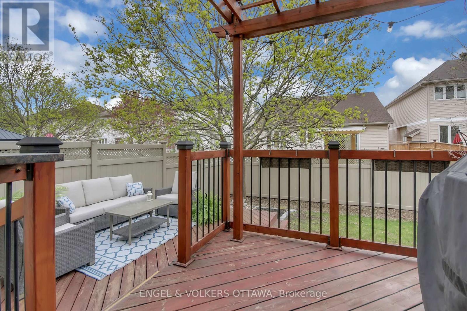 153 Arrowwood Drive, Ottawa, Ontario  K2S 2G3 - Photo 34 - X12132320