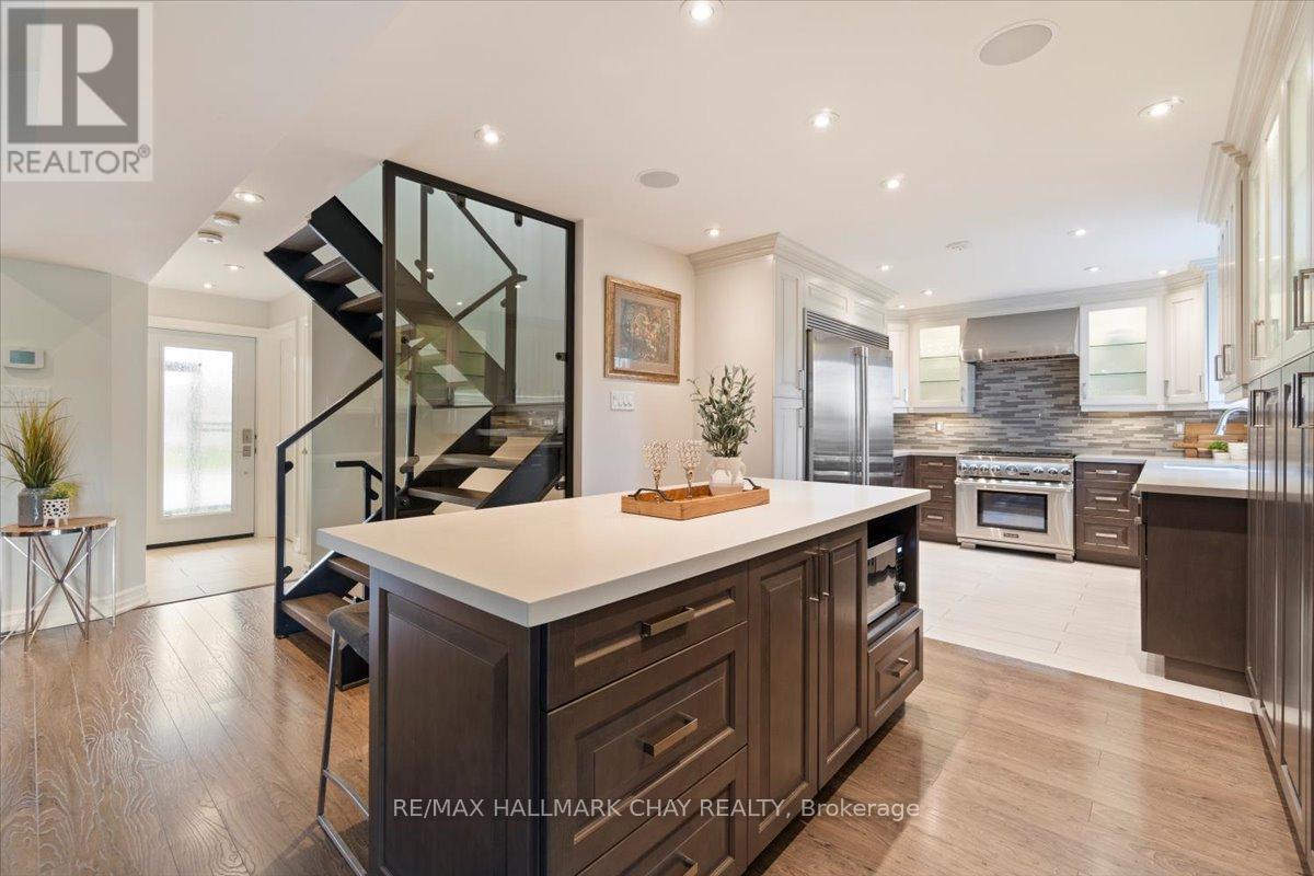 Property at 201 ALBERT STREET E image 5