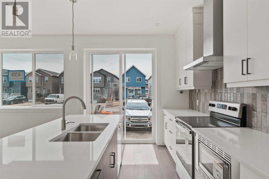 439 Union Avenue Se, Calgary, Alberta  T3M 3W7 - Photo 4 - A2214859