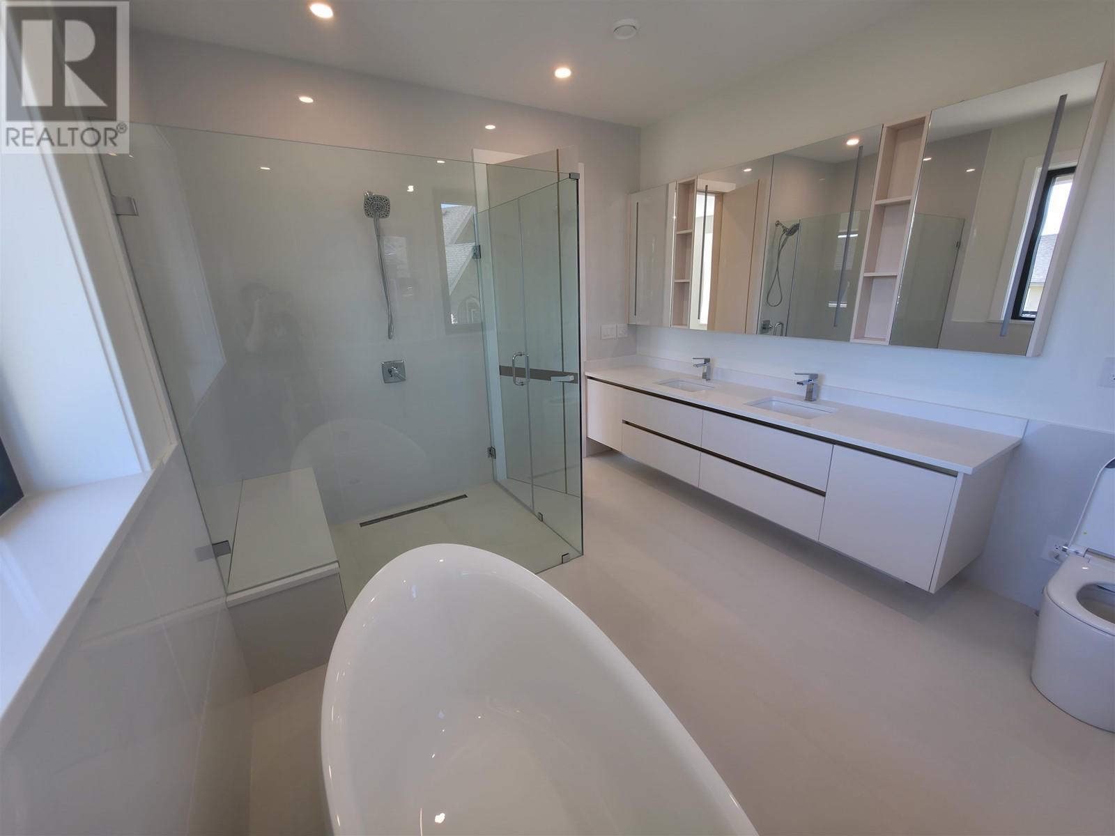 3100 Saturna Place, Richmond, British Columbia  V7C 4C5 - Photo 11 - R2999998