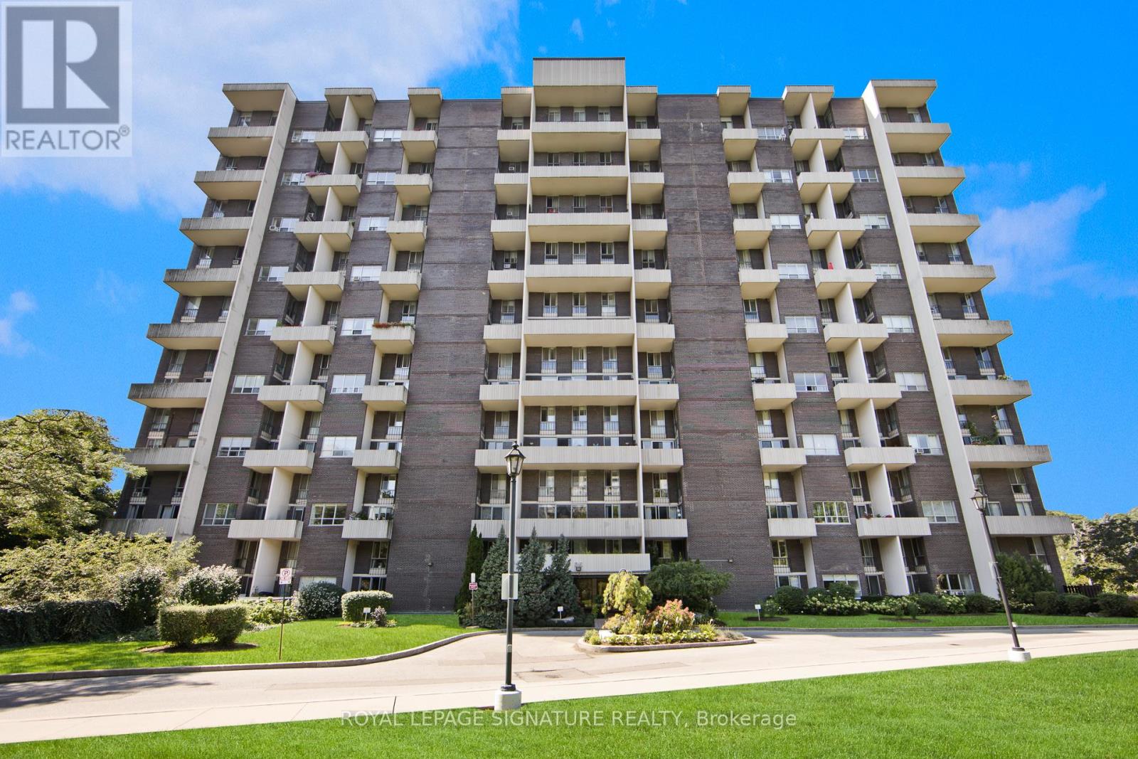 908 - 35 ORMSKIRK AVENUE, Toronto, Ontario