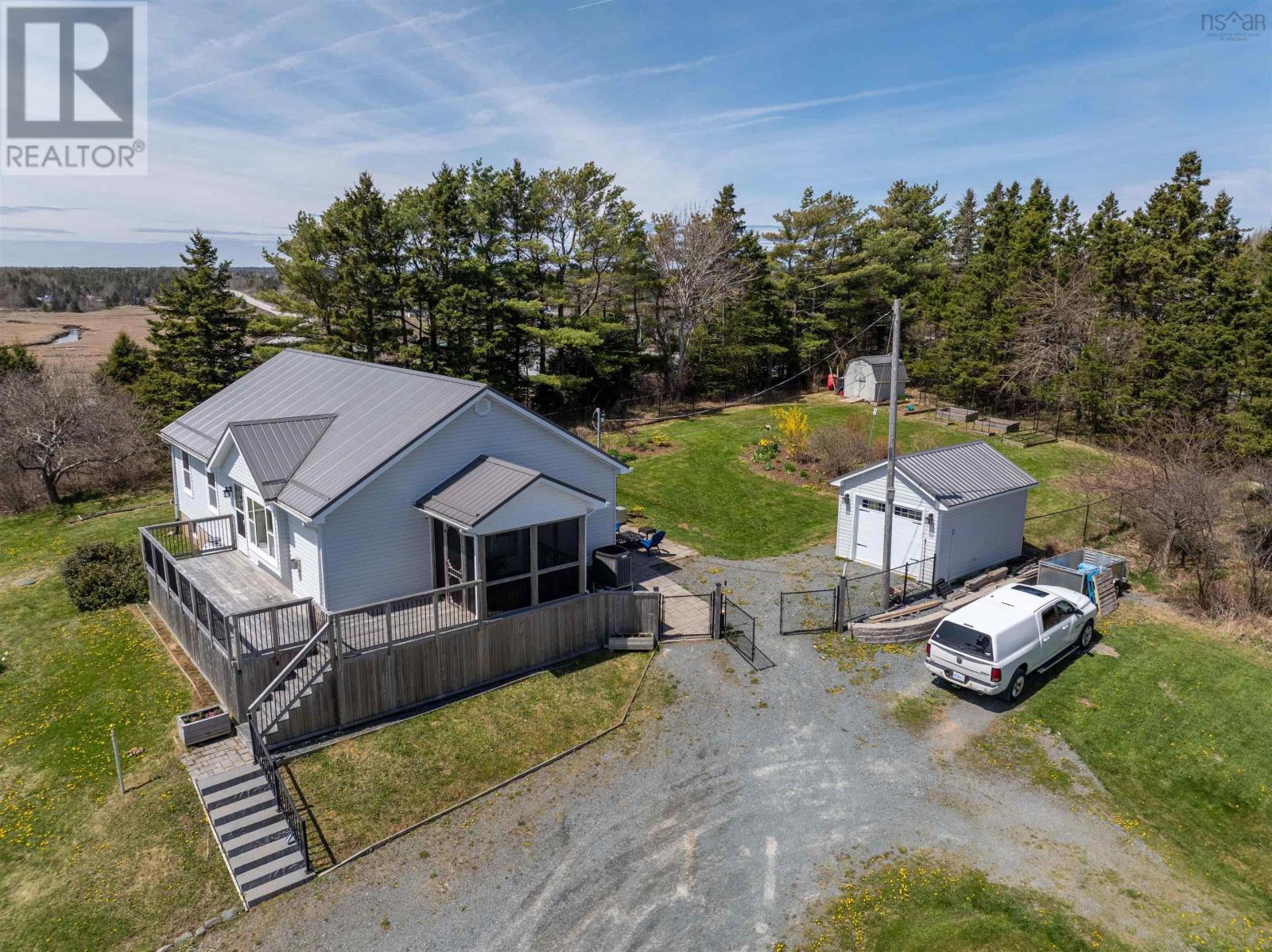 Property at 5666 Highway 7 image 4