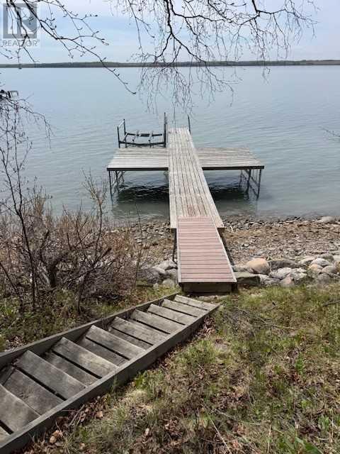 645 Fox Crescent, Sunbreaker Cove, Alberta  T4S 1R6 - Photo 2 - A2216264