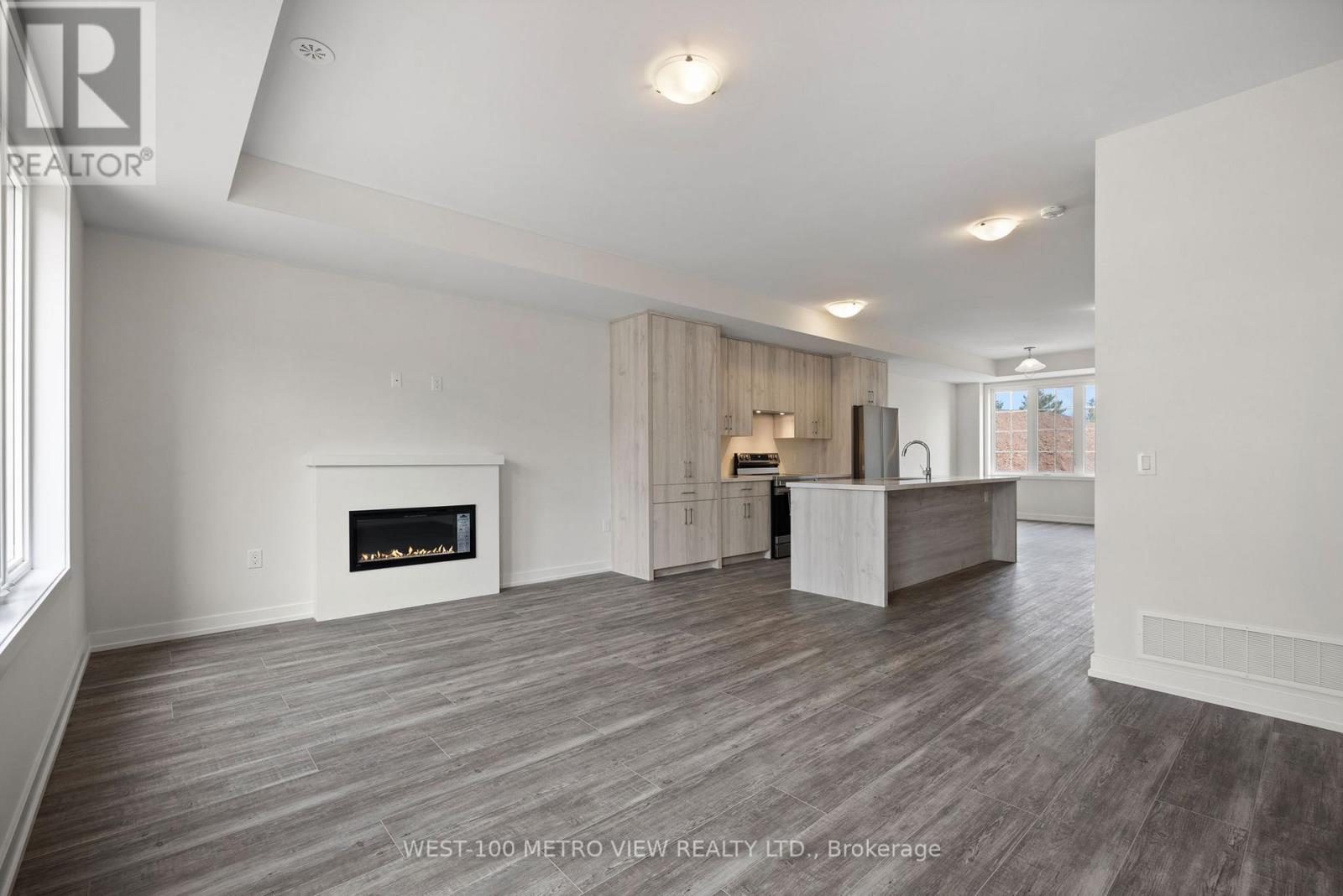 3070 Harasym Trail, Oakville, Ontario  L6M 4L8 - Photo 10 - W12085227