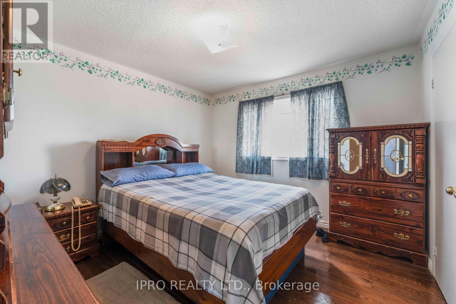 5607 Palmerston Crescent, Mississauga, Ontario  L5M 5Y6 - Photo 17 - W12132352