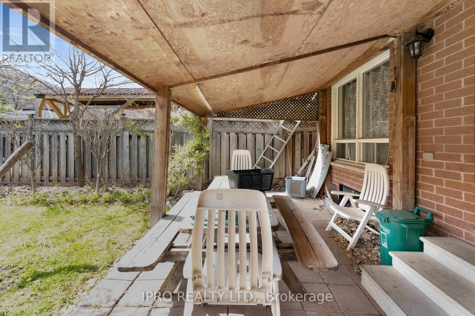 5607 Palmerston Crescent, Mississauga, Ontario  L5M 5Y6 - Photo 37 - W12132352