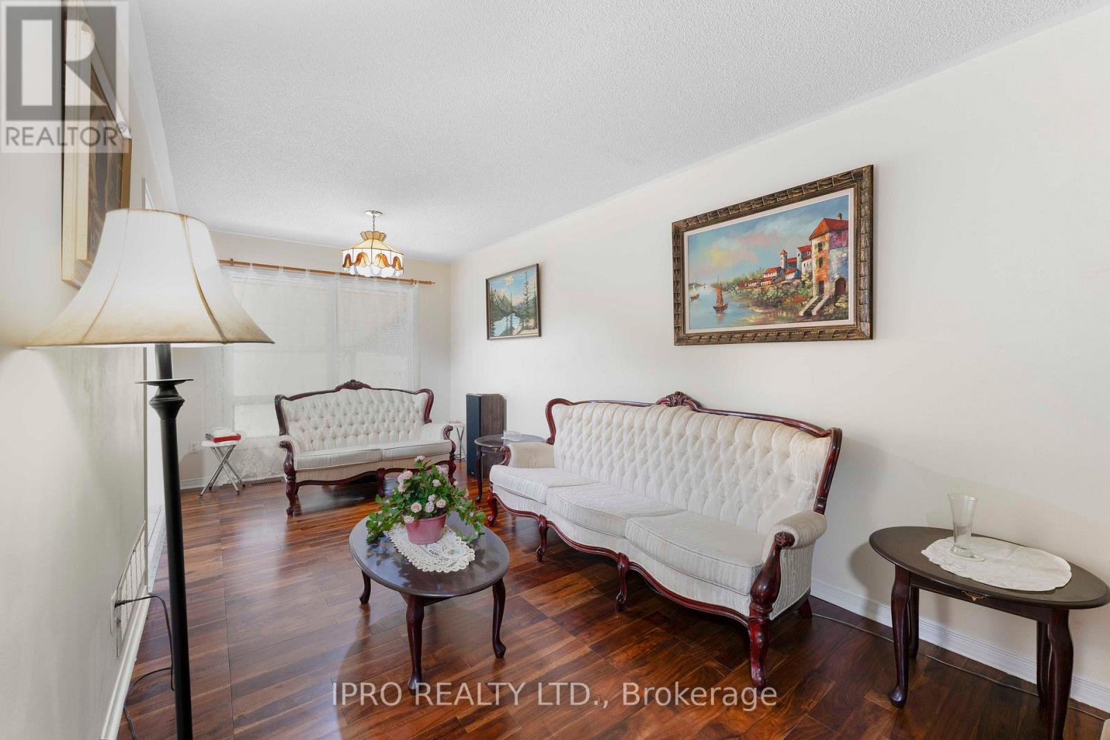 5607 Palmerston Crescent, Mississauga, Ontario  L5M 5Y6 - Photo 8 - W12132352
