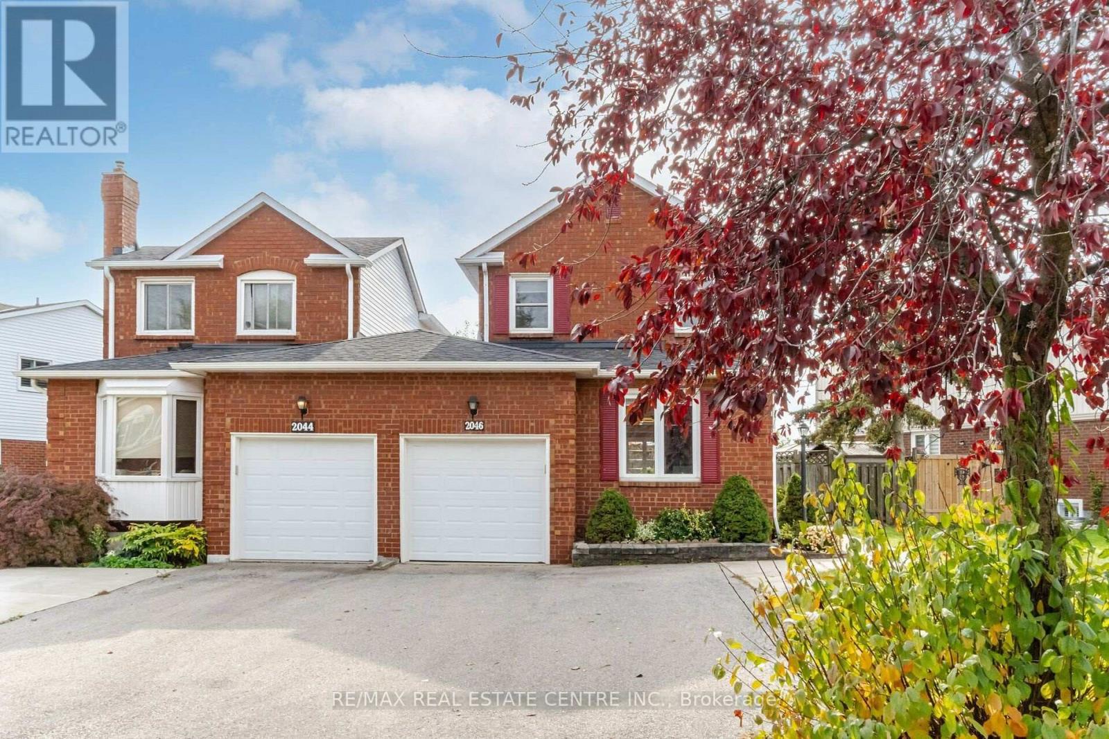 Property at 2046 GLENADA CRESCENT image 2