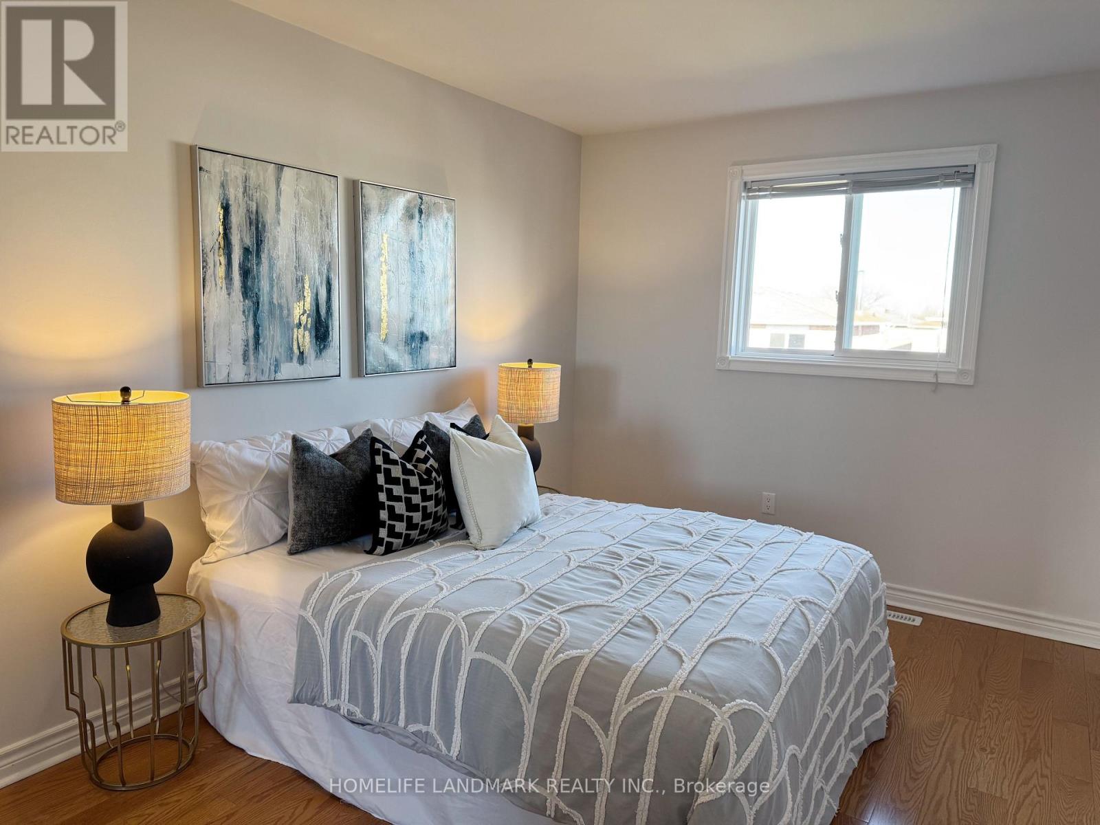5159 Sunray Drive, Mississauga, Ontario  L5R 2T9 - Photo 7 - W12132380