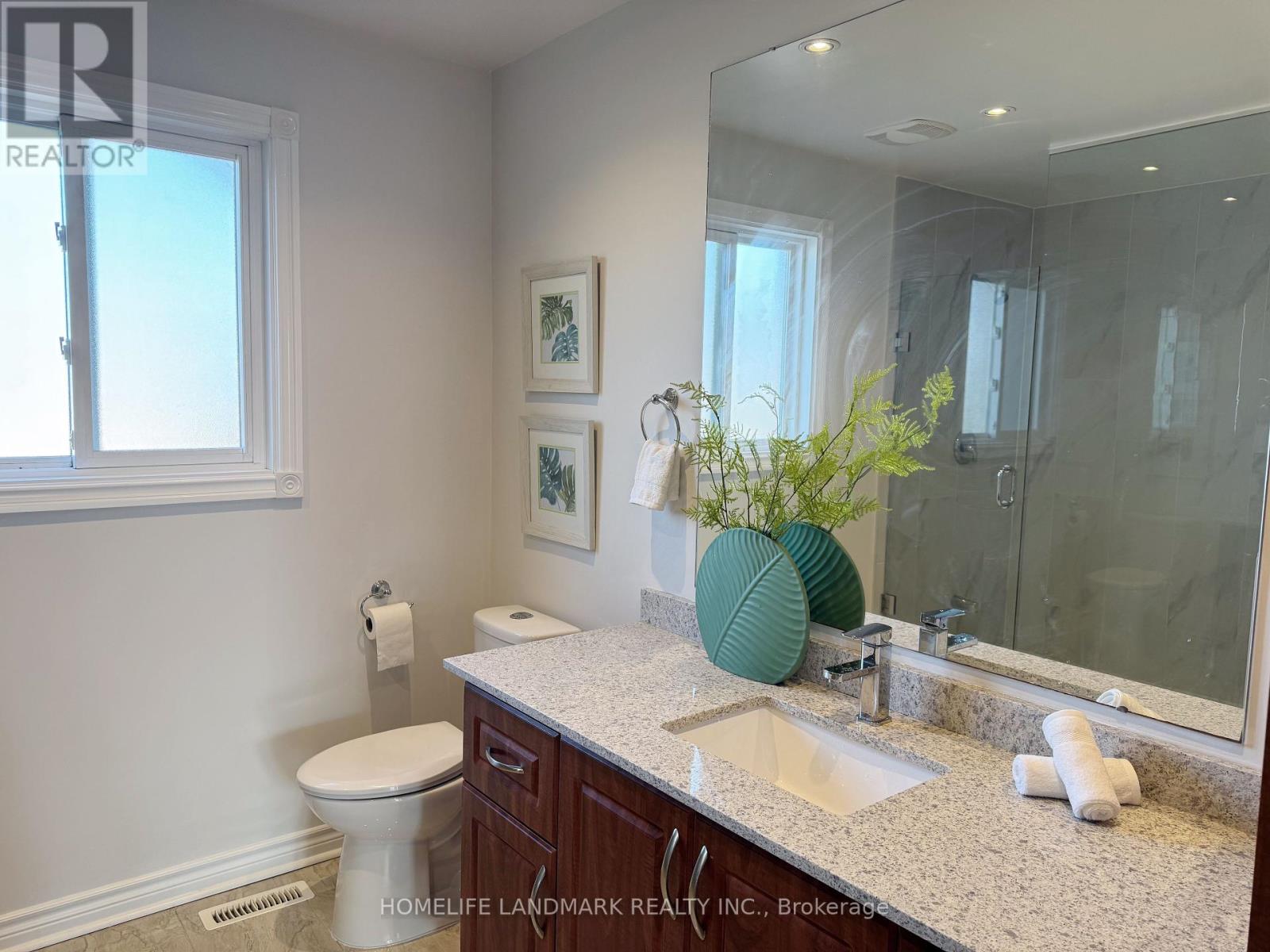5159 Sunray Drive, Mississauga, Ontario  L5R 2T9 - Photo 8 - W12132380