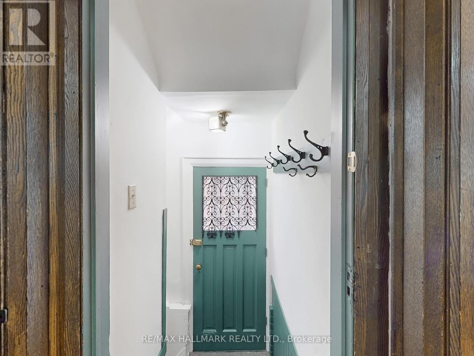 31 Robina Avenue, Toronto, Ontario  M6C 3Y5 - Photo 45 - C12131997
