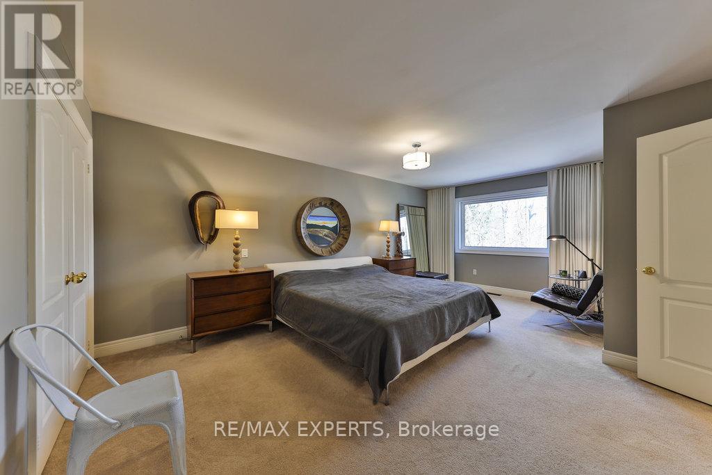 119 Westbury Court, Richmond Hill, Ontario  L4L 2S3 - Photo 20 - N12132384