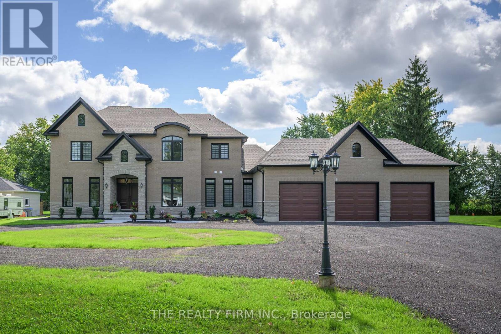 15257 TWELVE MILE ROAD, Middlesex Centre, Ontario