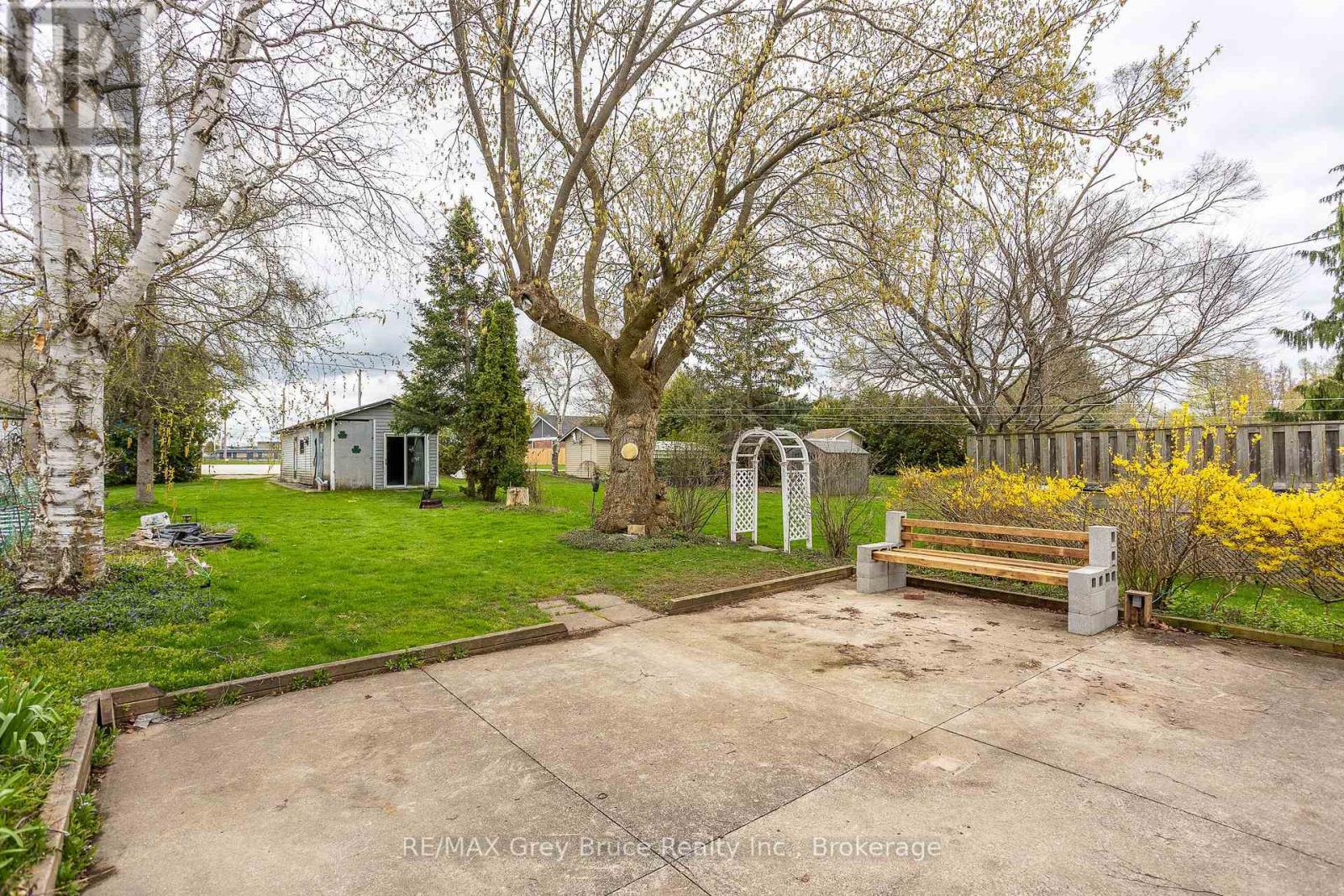 1881 6th Avenue E, Owen Sound, Ontario  N4K 2W1 - Photo 33 - X12132396