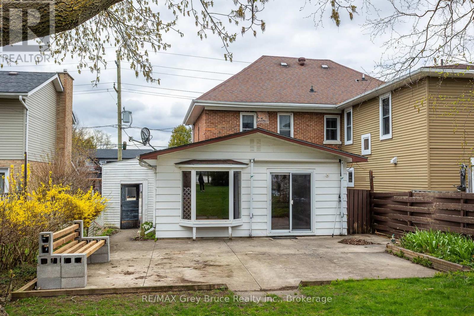 1881 6th Avenue E, Owen Sound, Ontario  N4K 2W1 - Photo 34 - X12132396