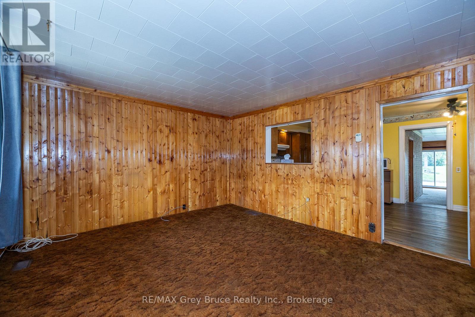1881 6th Avenue E, Owen Sound, Ontario  N4K 2W1 - Photo 4 - X12132396