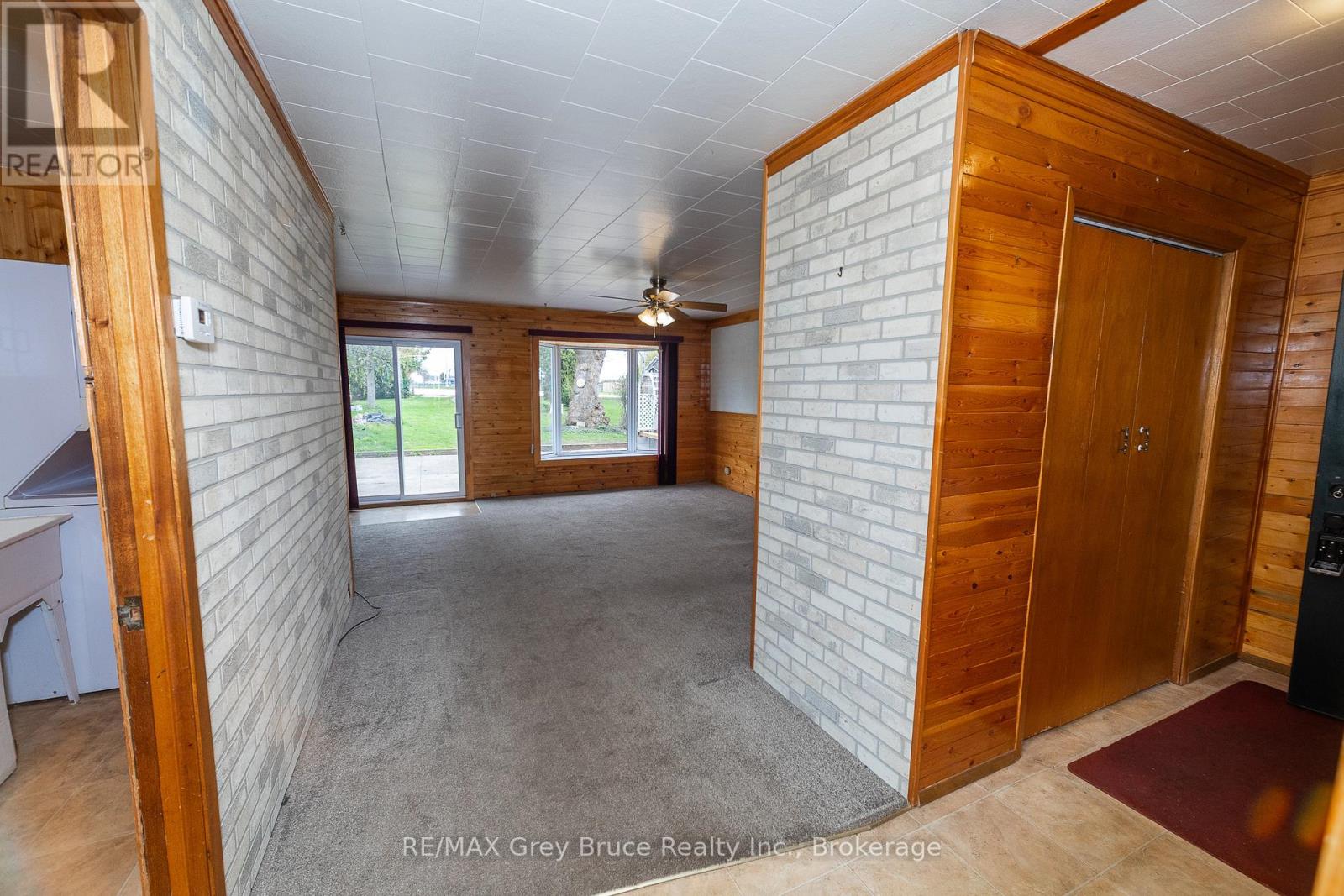 1881 6th Avenue E, Owen Sound, Ontario  N4K 2W1 - Photo 7 - X12132396