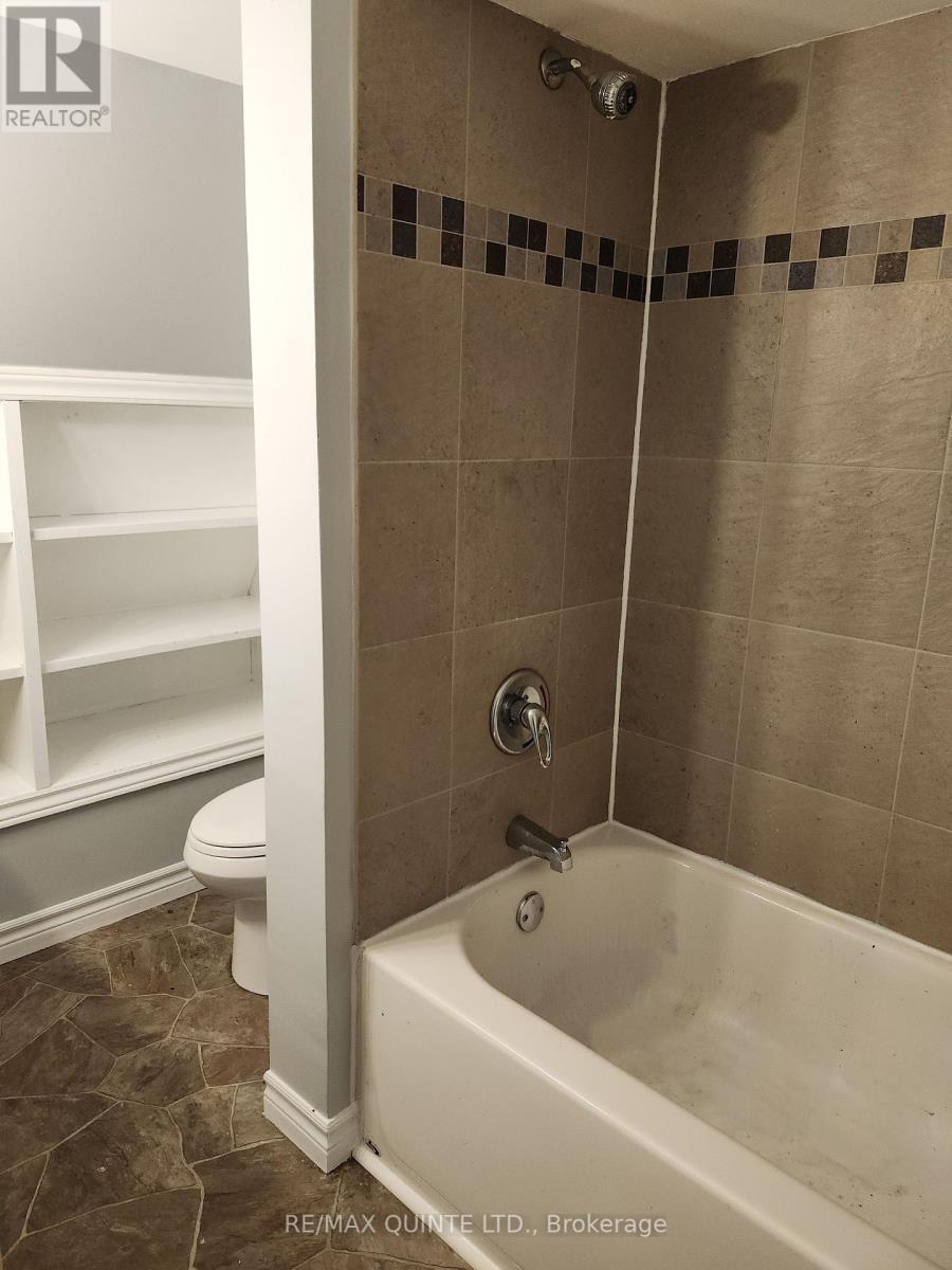 22 Mccann Street, Quinte West, Ontario  K8V 1W1 - Photo 16 - X12132413