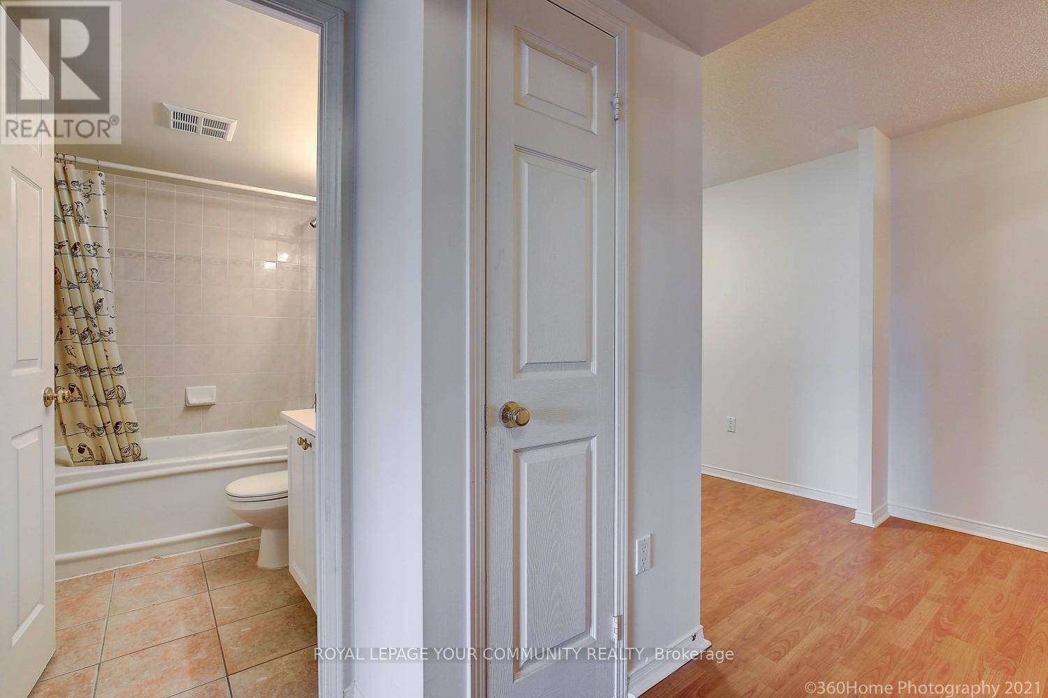 512 - 889 Bay Street, Toronto, Ontario  M5S 3K5 - Photo 15 - C12124236
