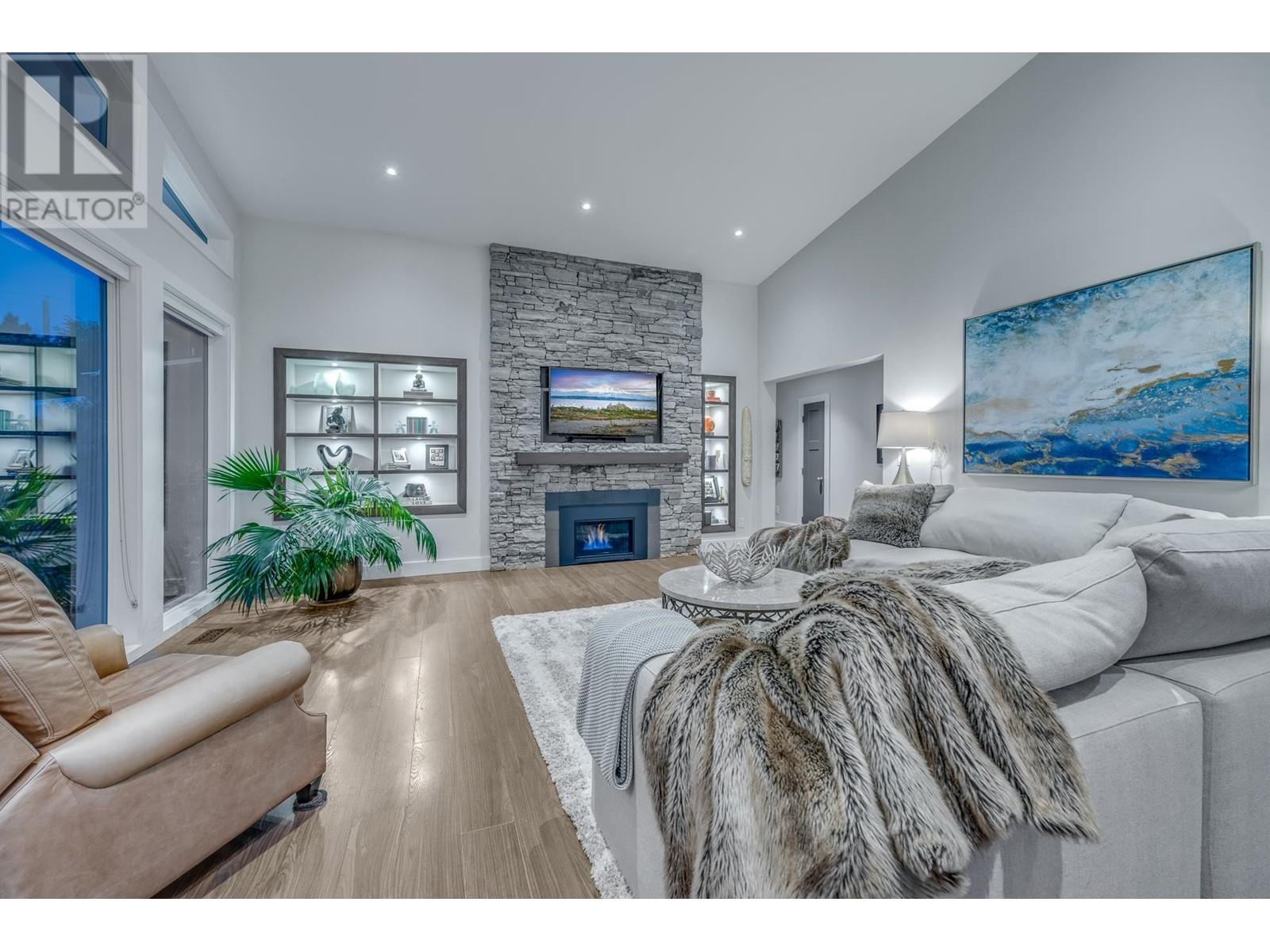 329 55 Street, Delta, British Columbia  V4M 3J4 - Photo 7 - R3000018