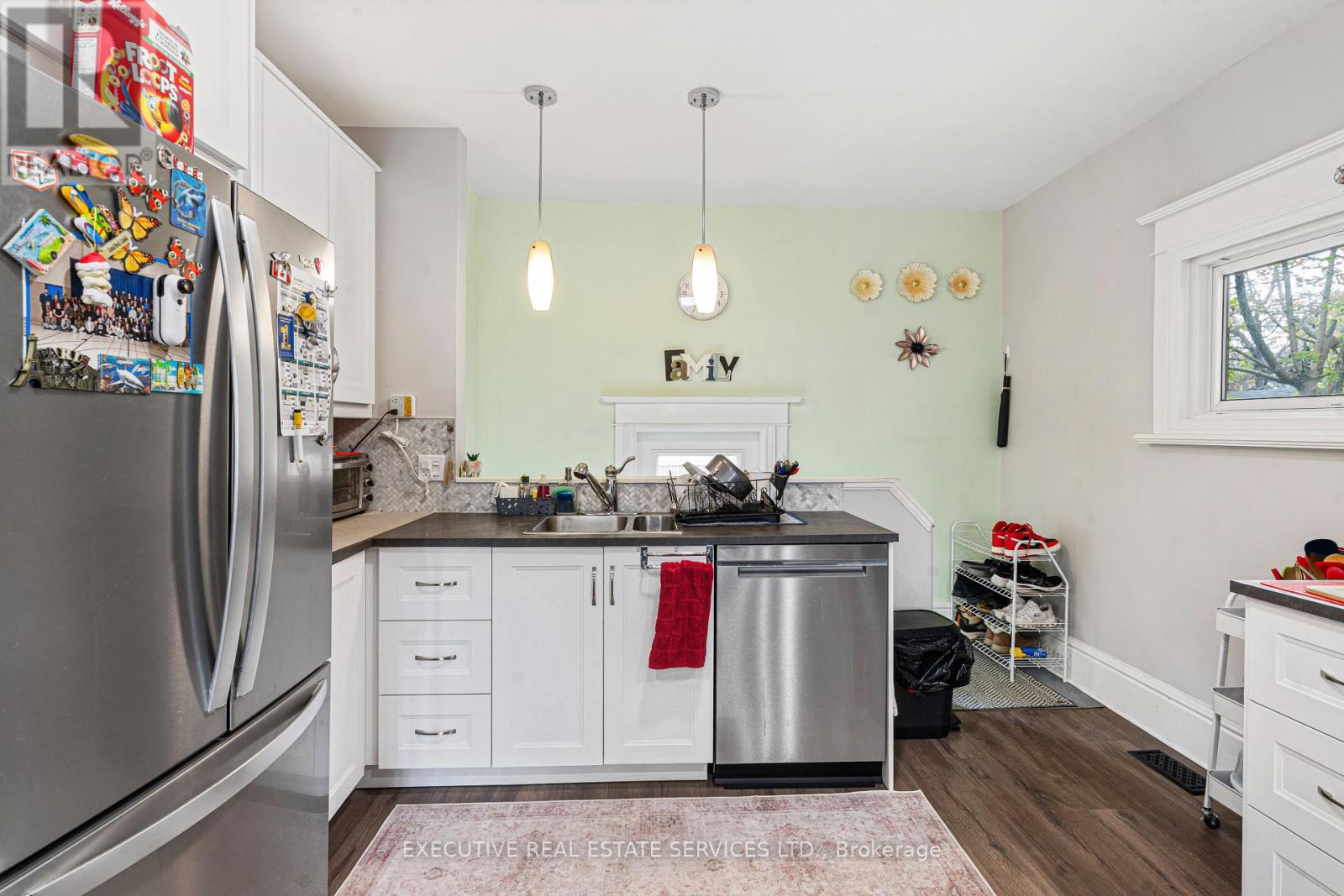 594 Highbury Avenue, London East, Ontario  N5W 4K9 - Photo 10 - X12132398