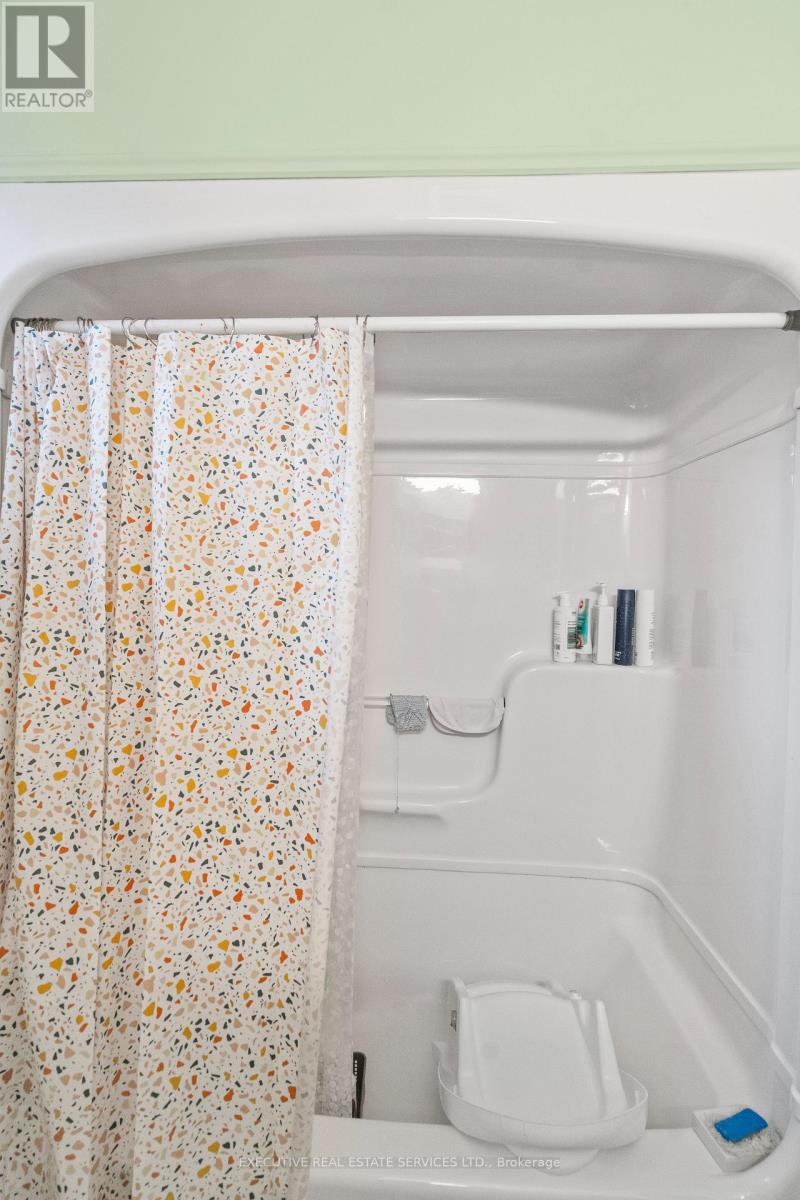 594 Highbury Avenue, London East, Ontario  N5W 4K9 - Photo 19 - X12132398